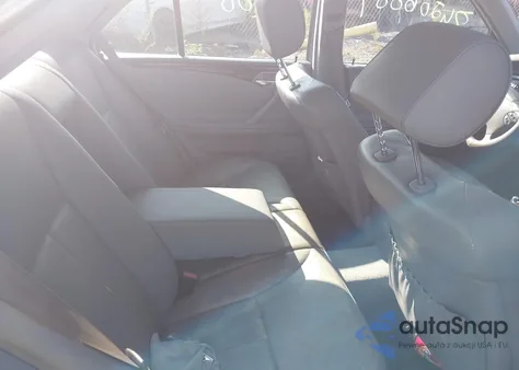 2001 Mercedes-Benz E 320 from USA, damaged, VIN WDBJF65J61B254047